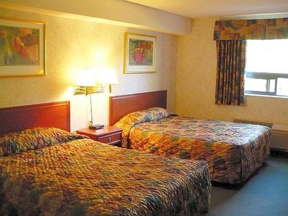Lexington Inn & Suites-وندسور الغرفة الصورة